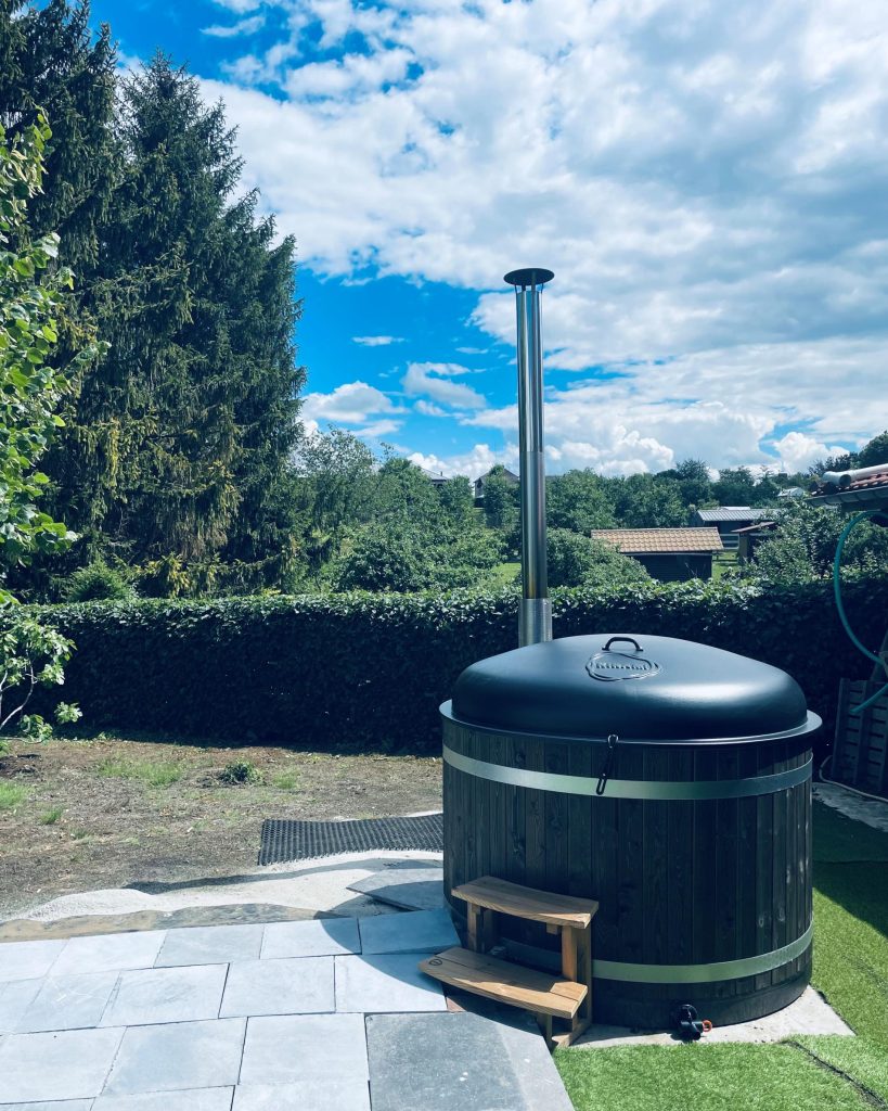 Vakantiehuis België met jacuzzi: De heerlijke jacuzzi in al zijn glorie. Perfect om tot rust te komen elk moment van de dag!